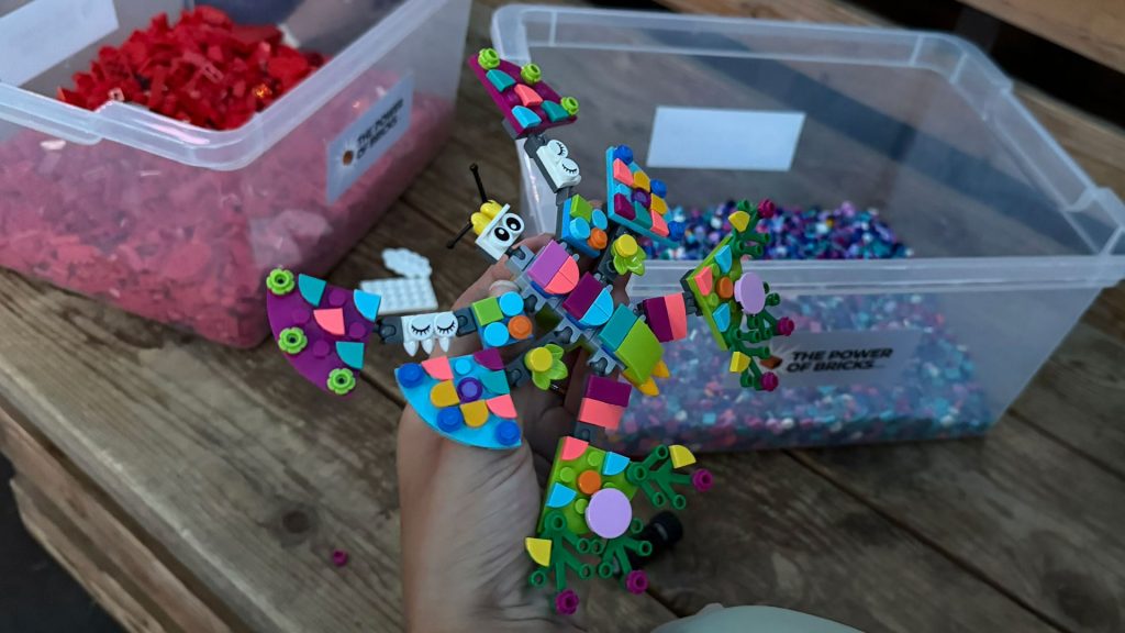 Reuzenvlinder koelkastmagneet van LEGO® bouwstenen